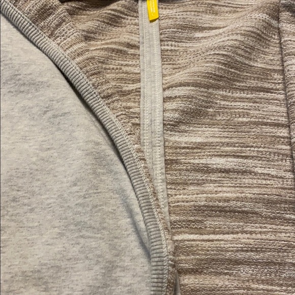 Lole hooded jacket/sweater - Picture 5 of 5